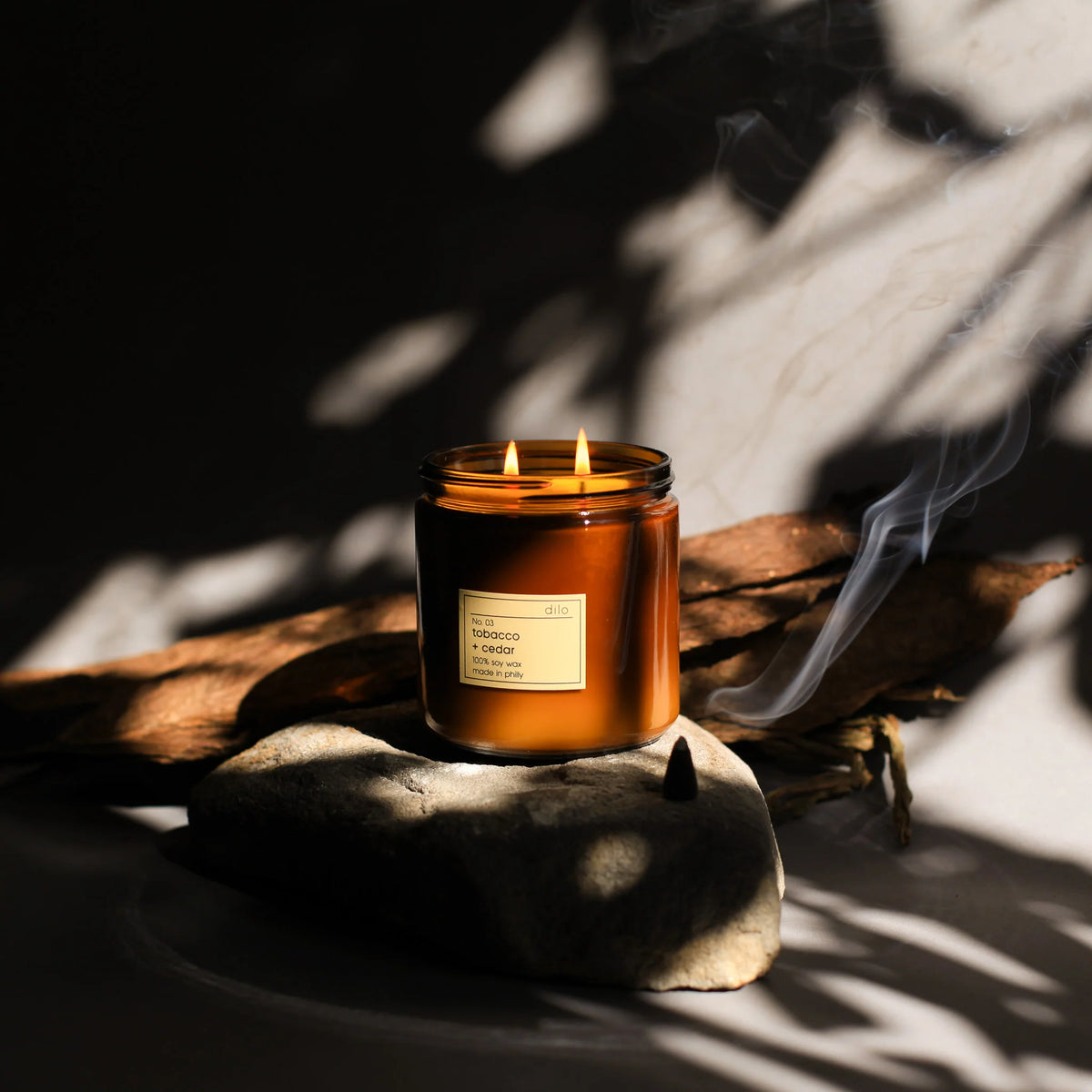 Dilo Tobacco + Cedar Candle