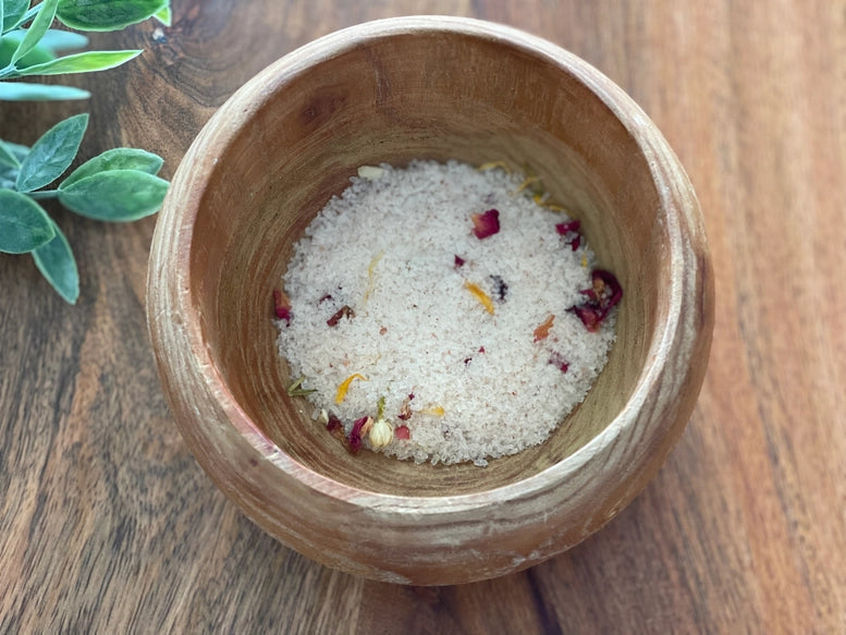 Soaps & Beyond 100% Natural Bath Salts | Roses & Lavender