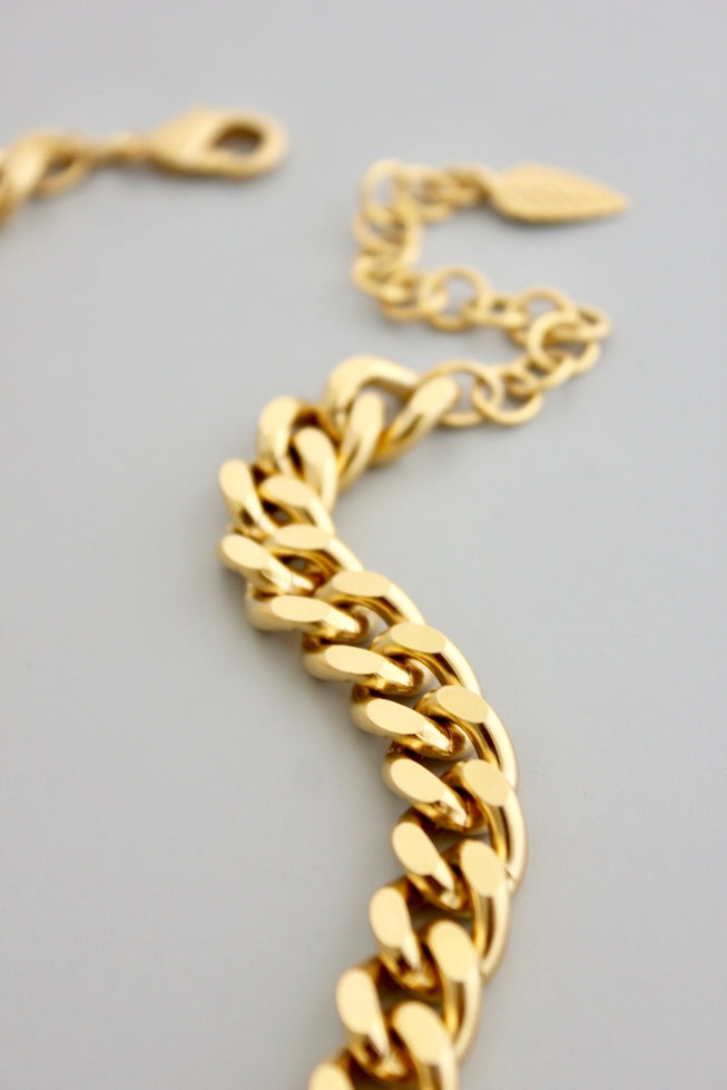 David Aubrey Gold Chunky Curb Chain Necklace 15"