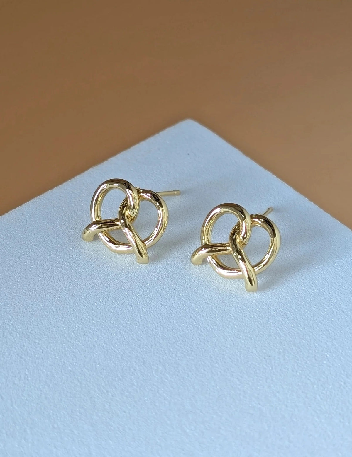 Nuance Pretzel Studs