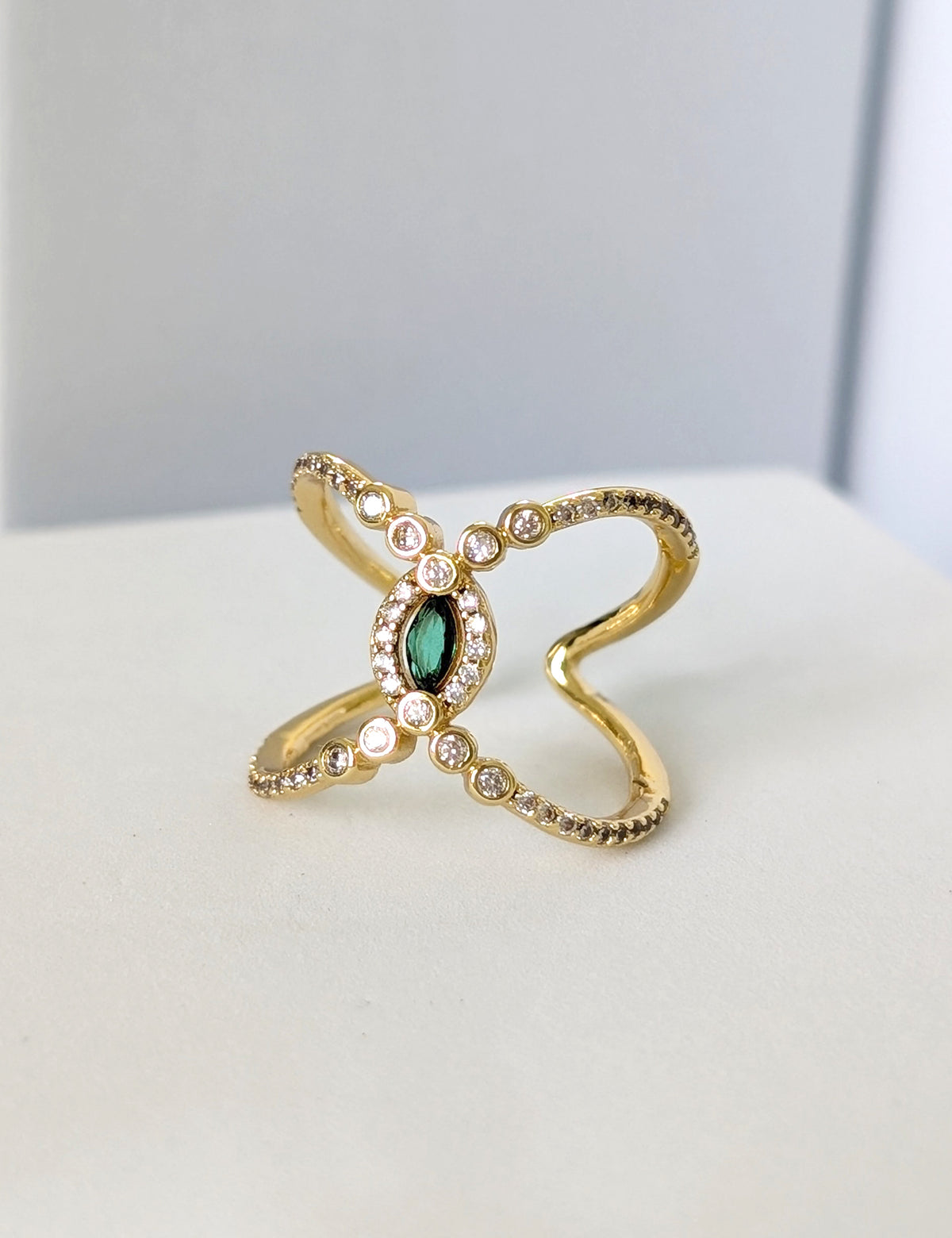 Nuance Green Crossed Band Ring
