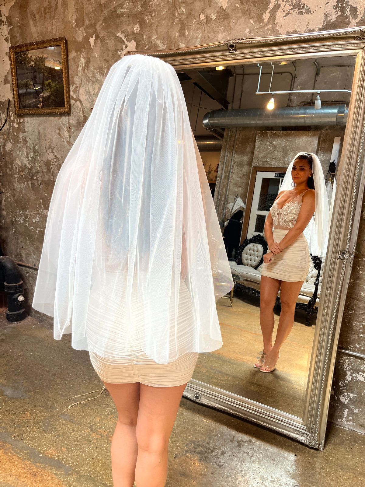Atelier Bianca Simple Puff Veil