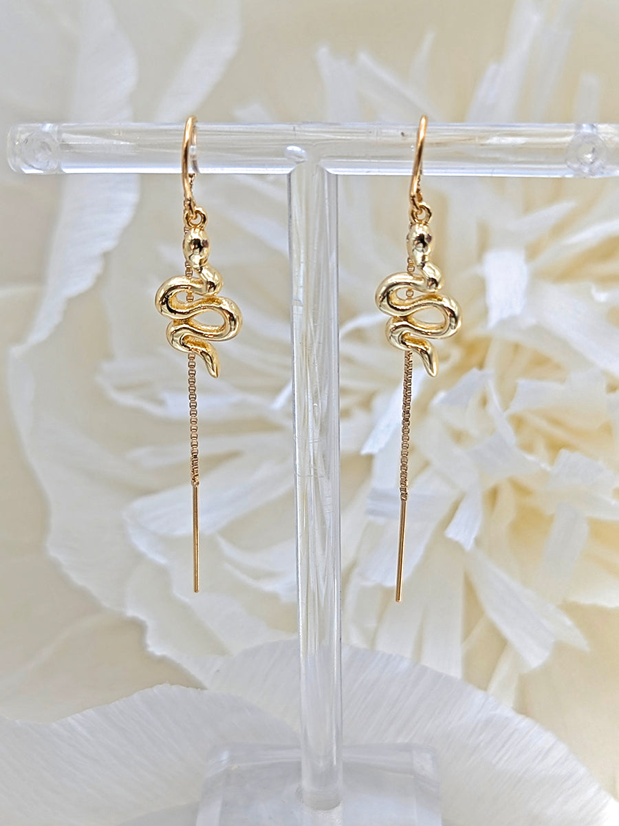 Nuance Solid Snake Threader Earrrings