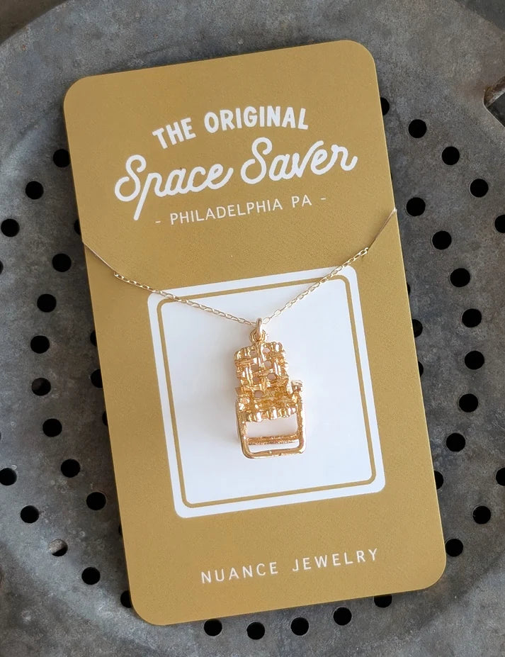 Nuance Lawn Chair Necklace