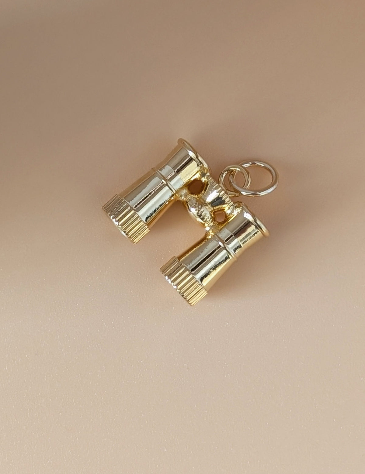 Nuance Binoculars Charm