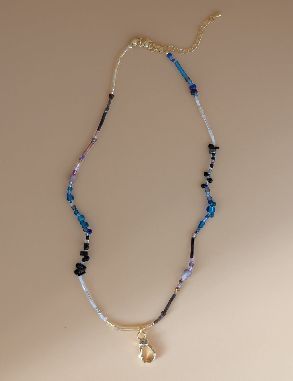 Nuance Glass Bead Charm Necklace Holder