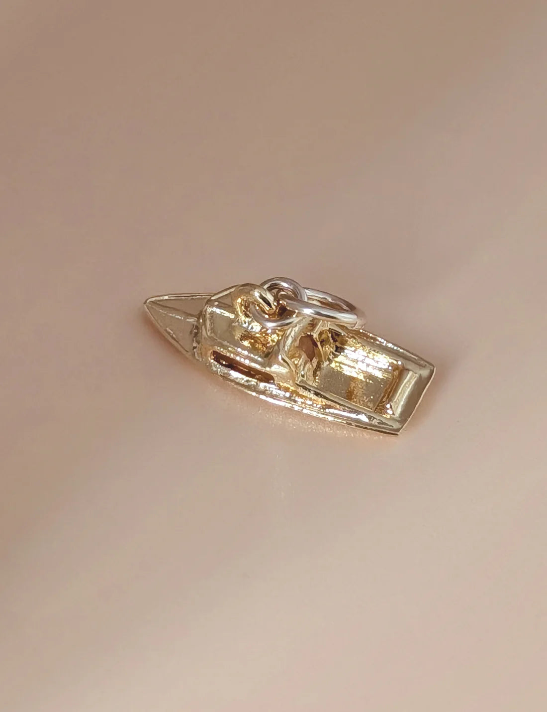 Nuance Going Places Charms