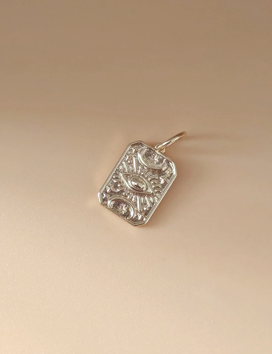 Nuance Eye Spy Charms