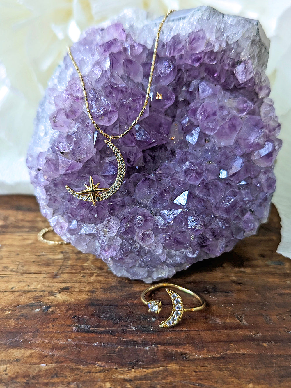 Nuance Crescent Moon Jewelry Set