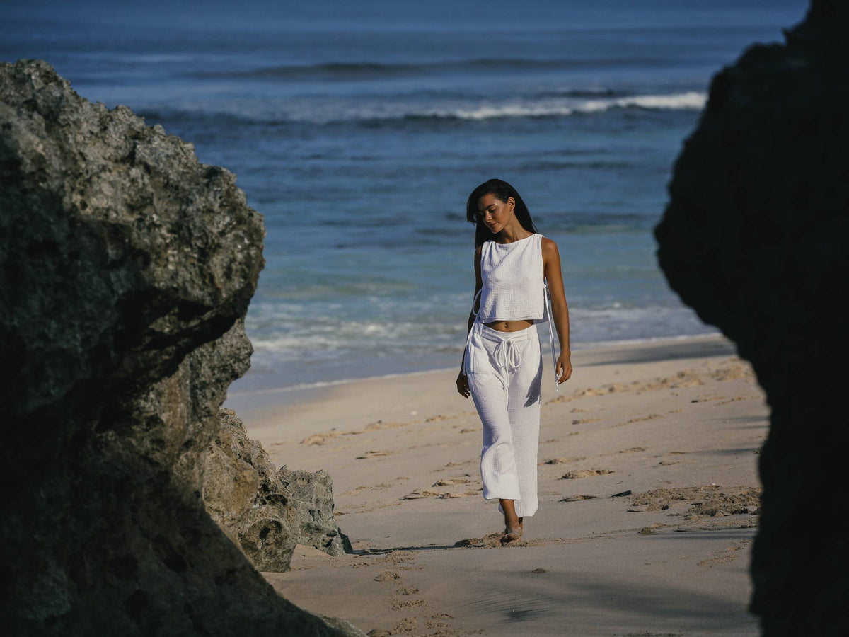 The Handloom Mia Pants - White