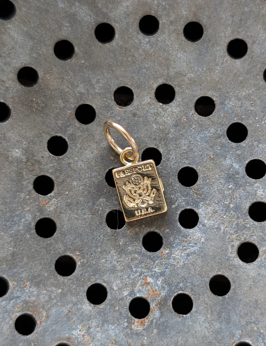 Nuance Going Places Charms