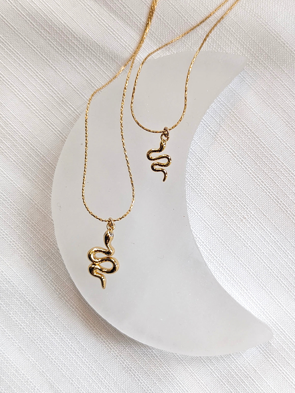 Nuance Snake Necklace