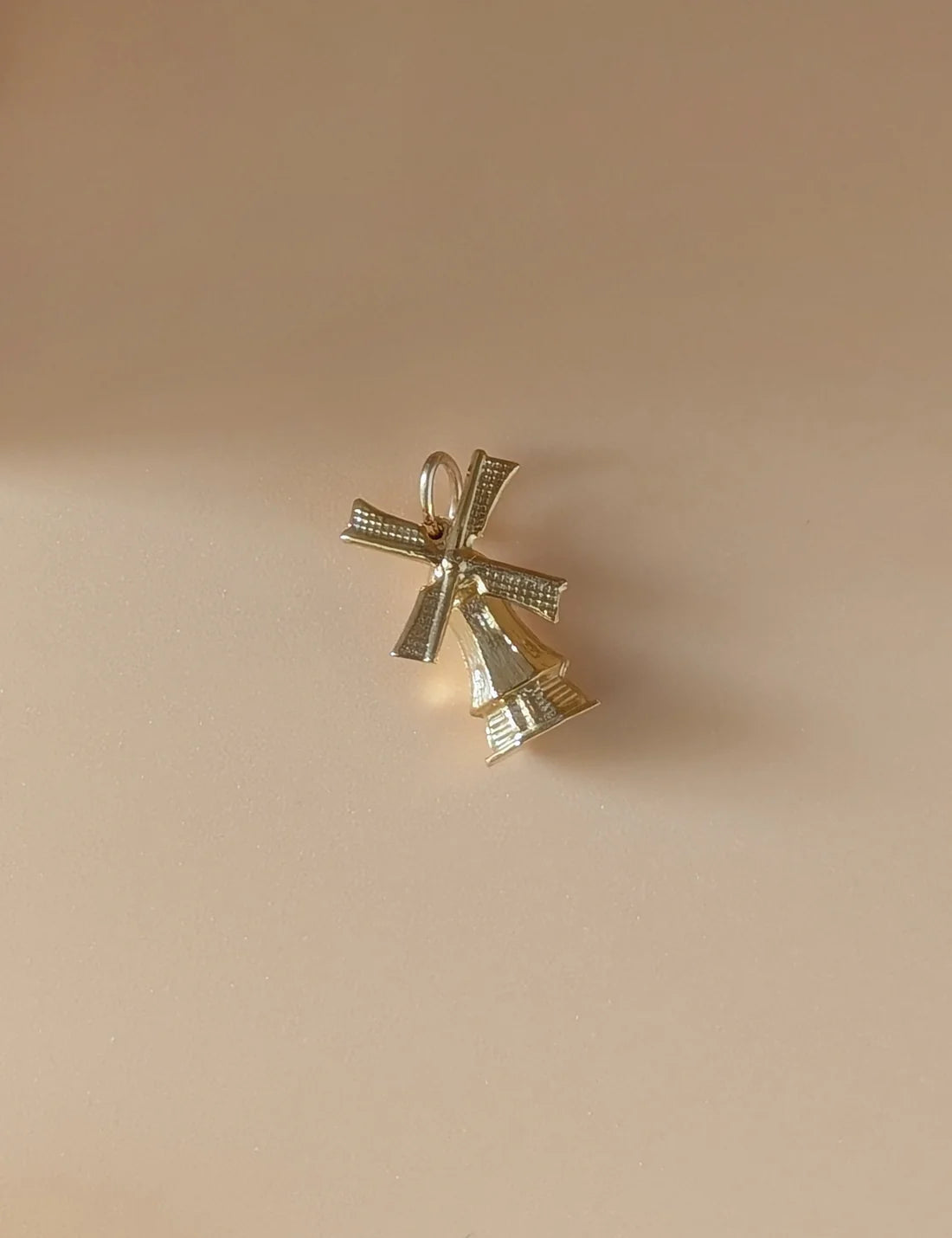 Nuance Going Places Charms