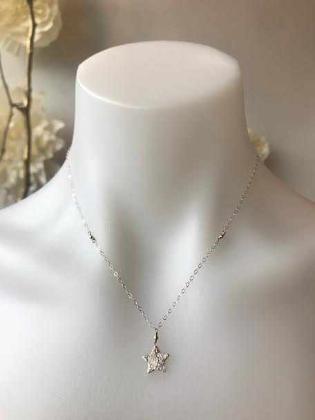 Vannucci Silver Hammered Star Necklace