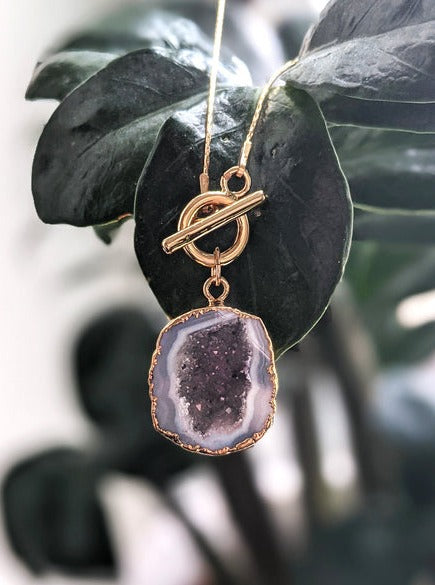 Nuance Geode Toggle Necklace