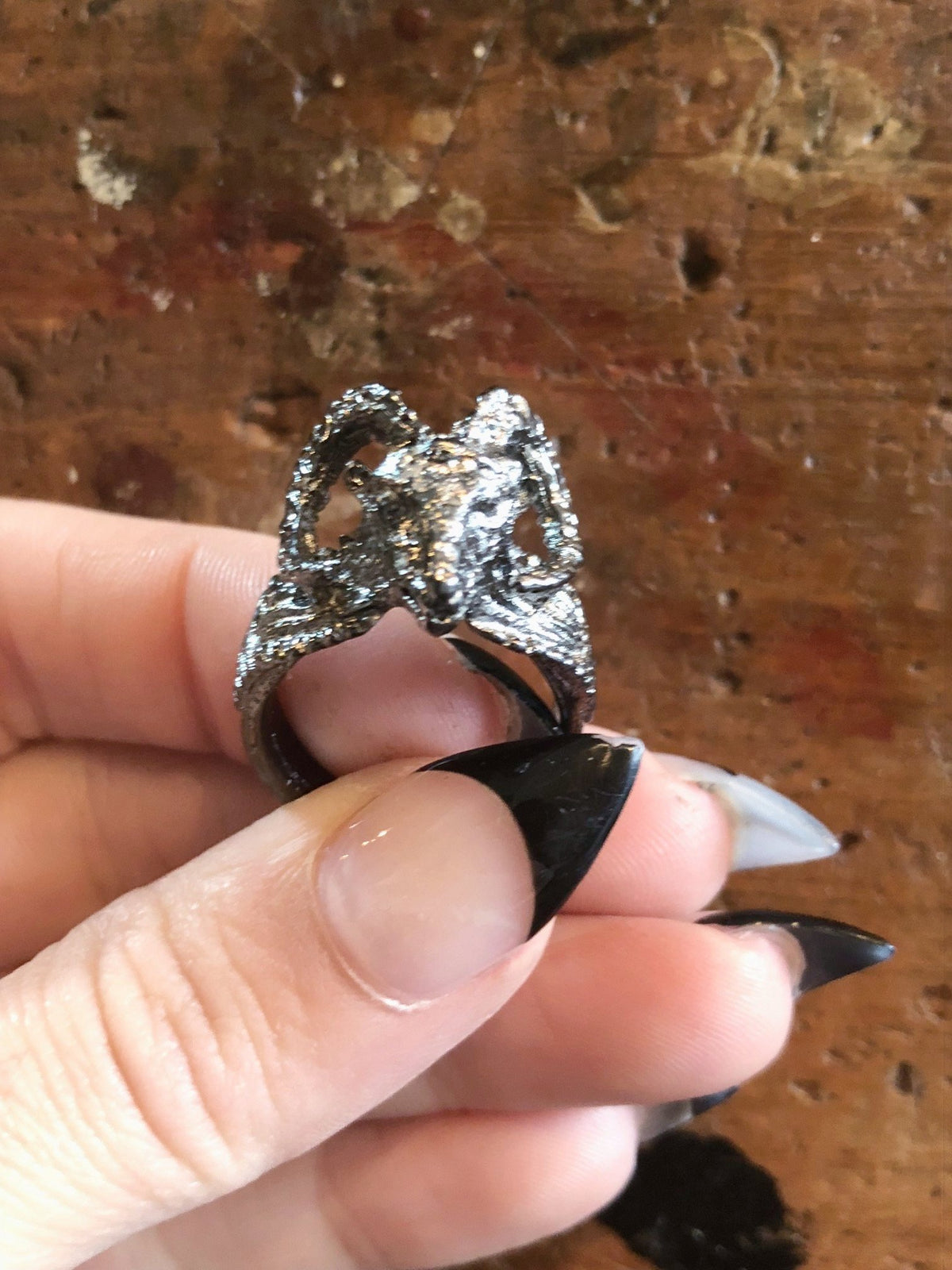 Nuance Horned Ram Ring | Bronze