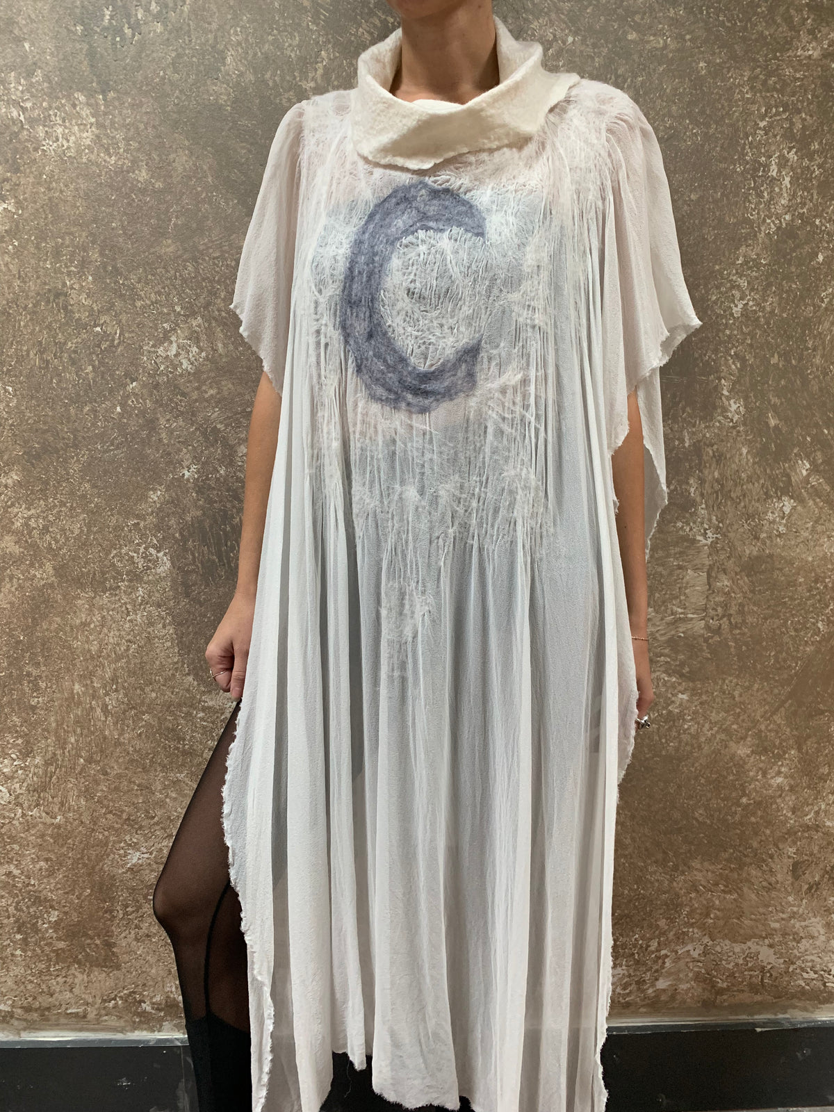 BlckBts Lunacy Kaftan - White/Silver