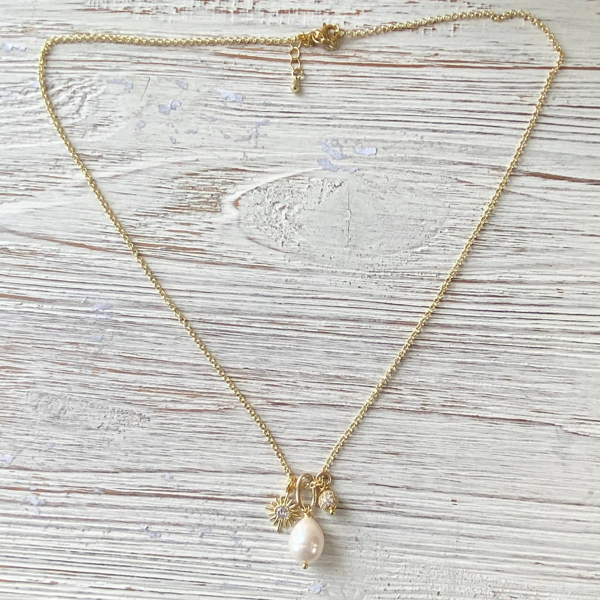 VB&CO Pearl + Sun Necklace