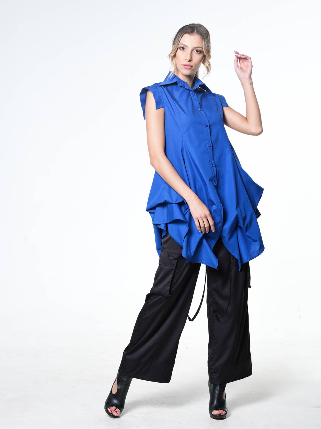 Metamorphoza Loose Sleeveless Shirt
