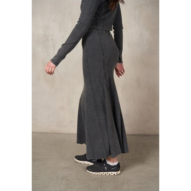 Maronie Mineral Wash Fit & Flare Maxi Skirt | Charcoal