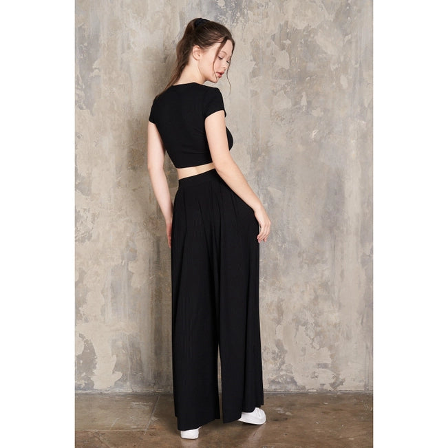 Maronie Rib Knit Crop Top + Pleated Pants Set | Black