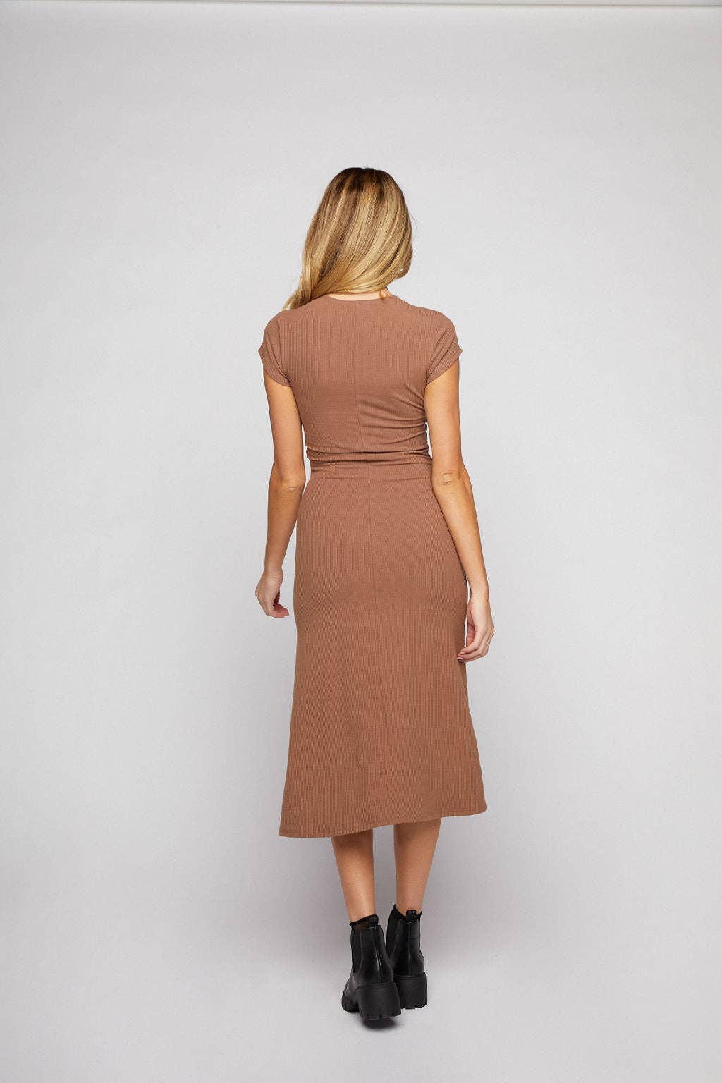 Sunday Ritual Ayla Rib Dress - Mocha