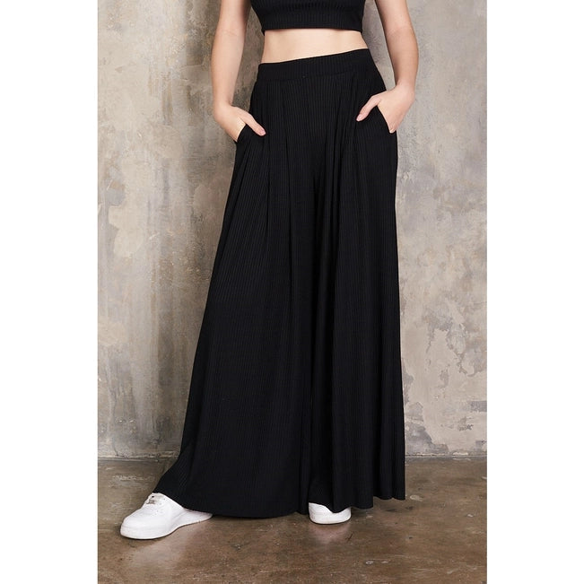 Maronie Rib Knit Crop Top + Pleated Pants Set | Black