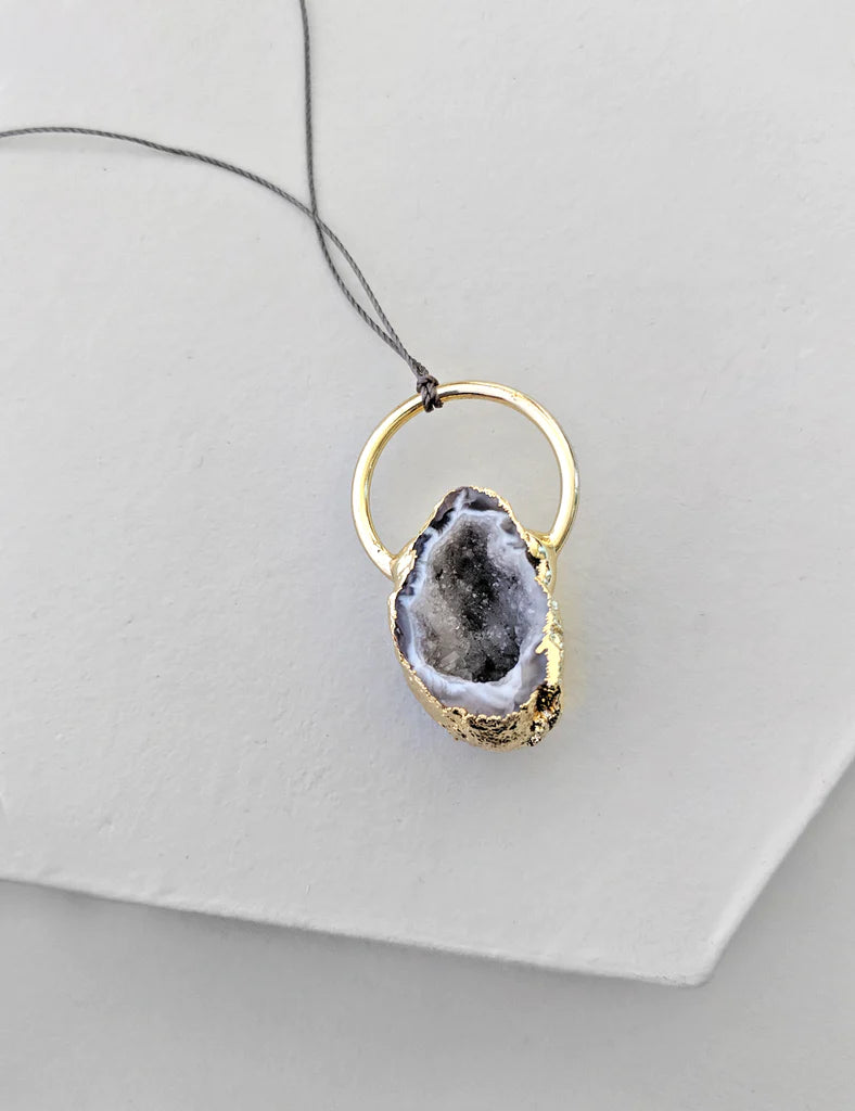 Nuance Geode Cave Ring Necklace