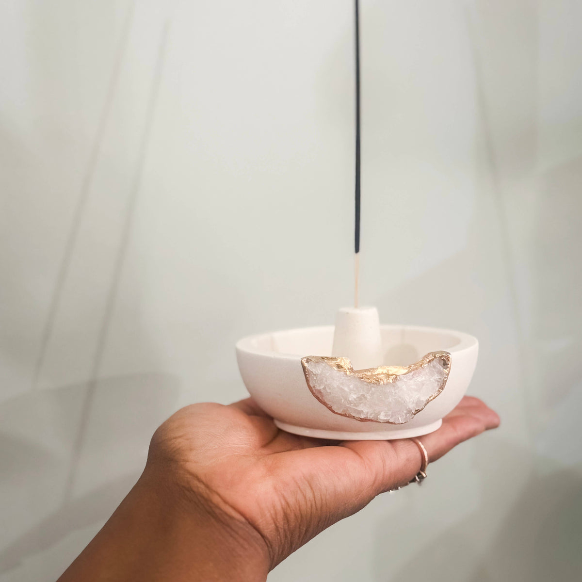 TB Fragrances Natural Quartz Geode Incense Holder -Whit