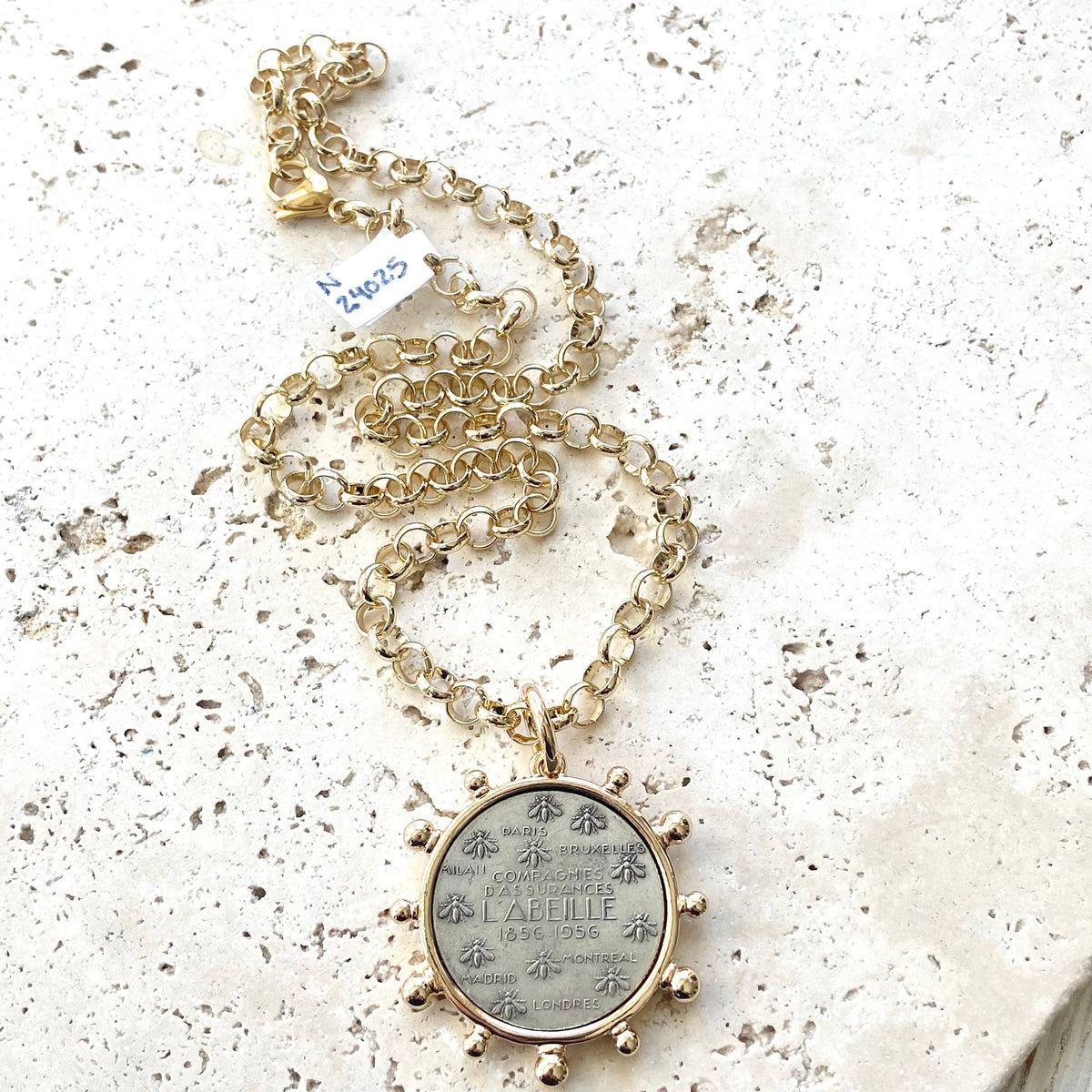 Simple French coin necklace rolo chain: Le monde