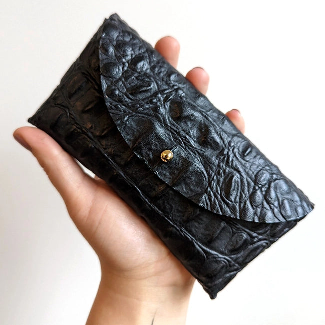 Directive Leather Sun Case | Black Croc Emboss