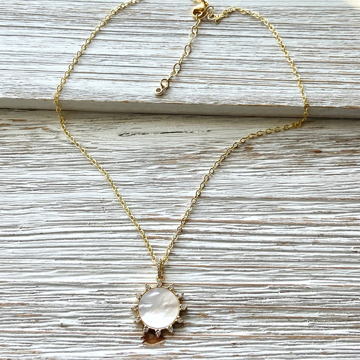 VB&CO Sun Pearl sunburst Necklace