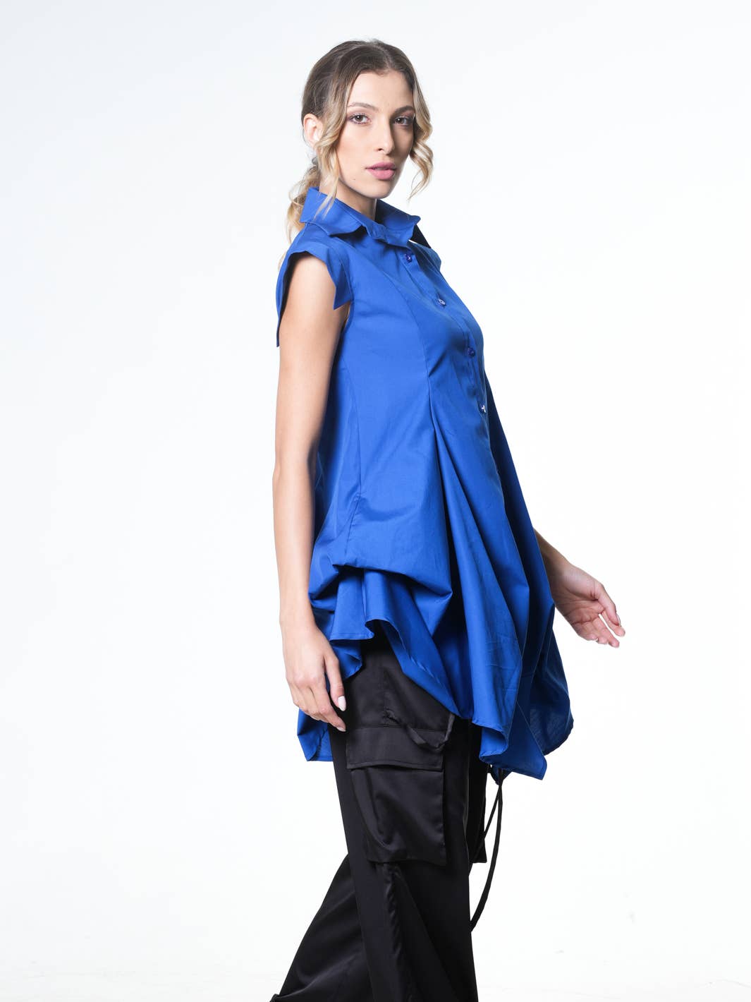 Metamorphoza Loose Sleeveless Shirt