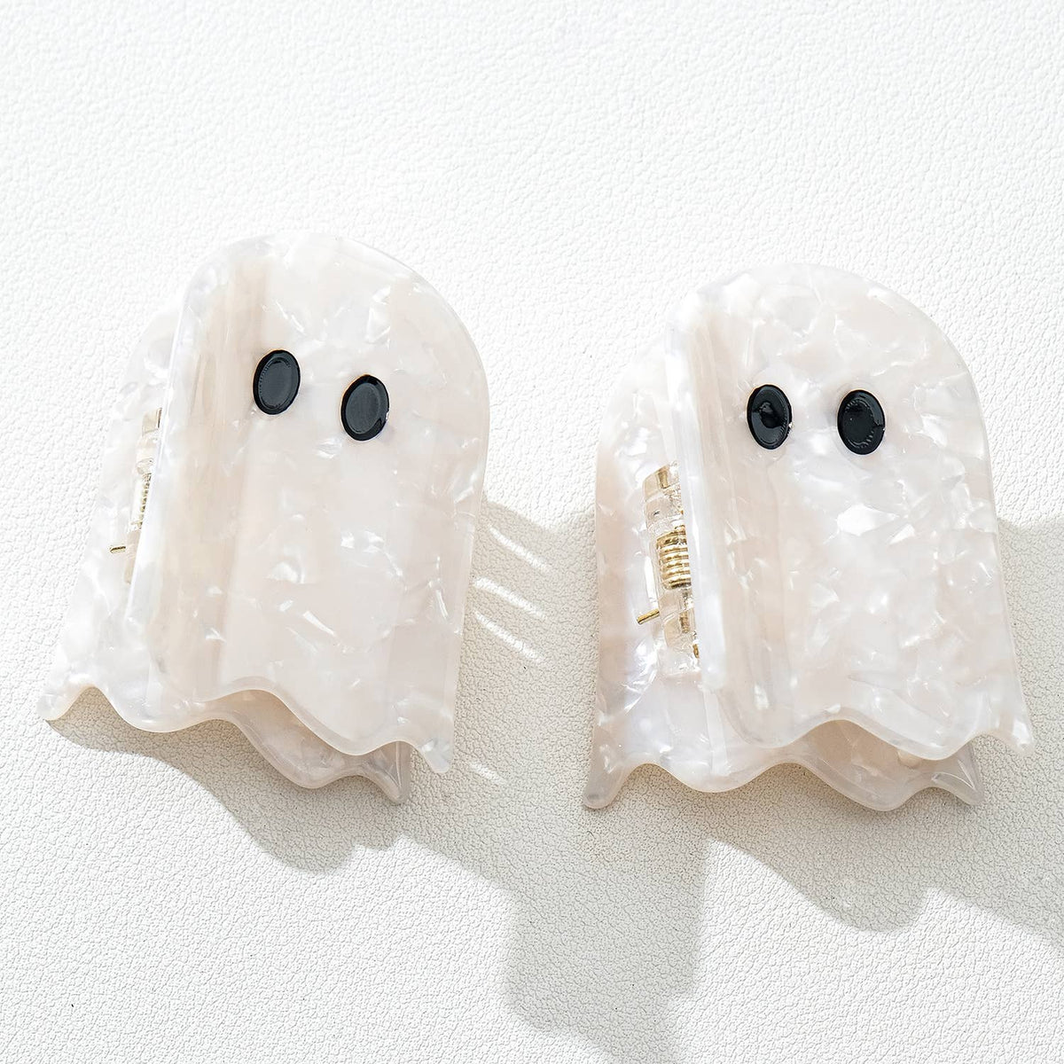 Pearl Ghost Clip