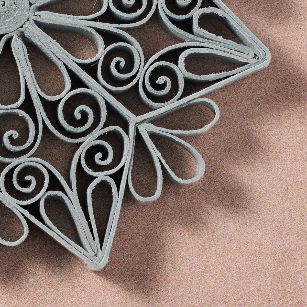 10 TV Kula Quilled Snowflake Ornament - Silver