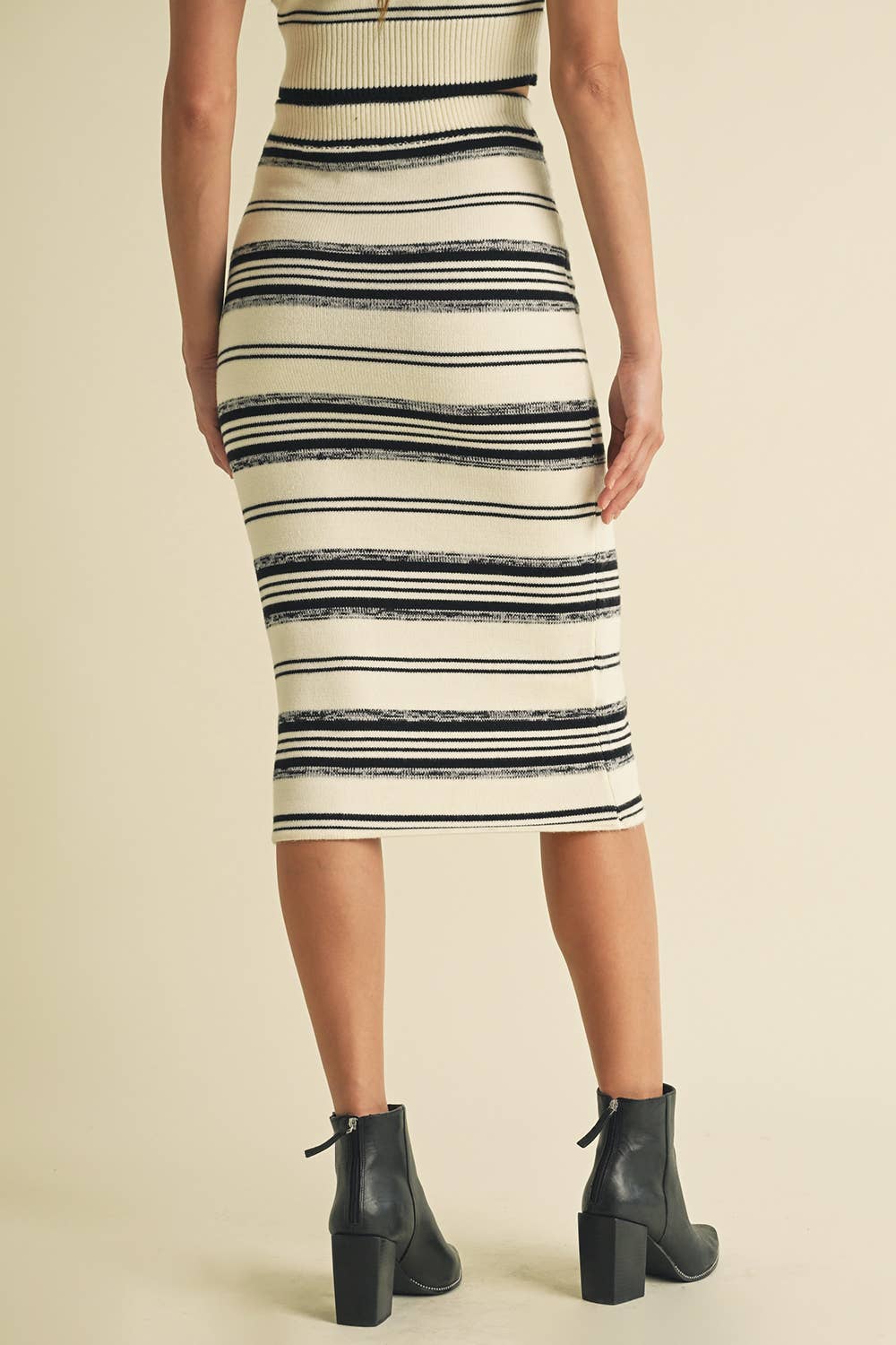 Endless Blu Stripe Pattern Sweater Knit Skirt