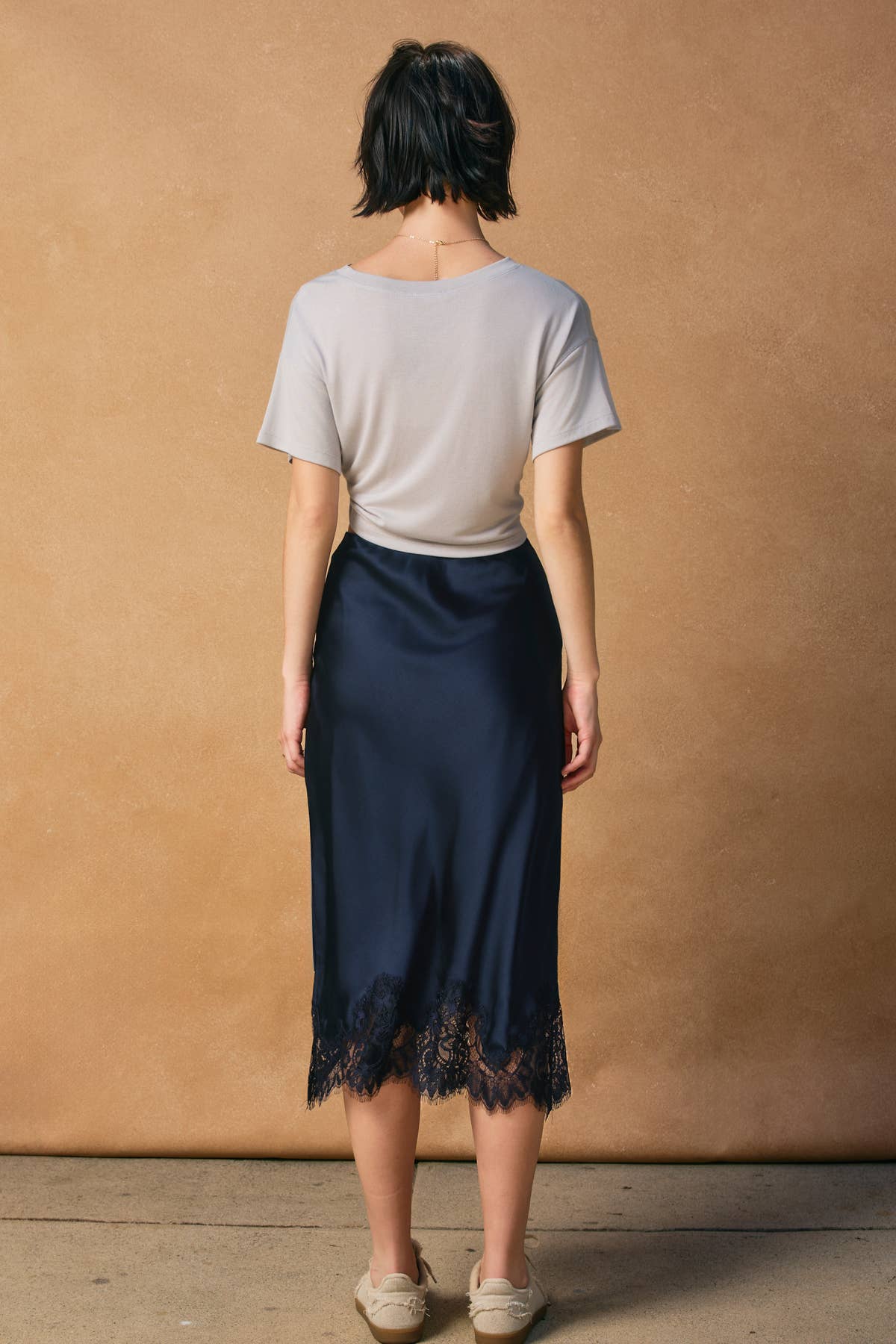 Dress Forum Lace Hem Pencil Skirt