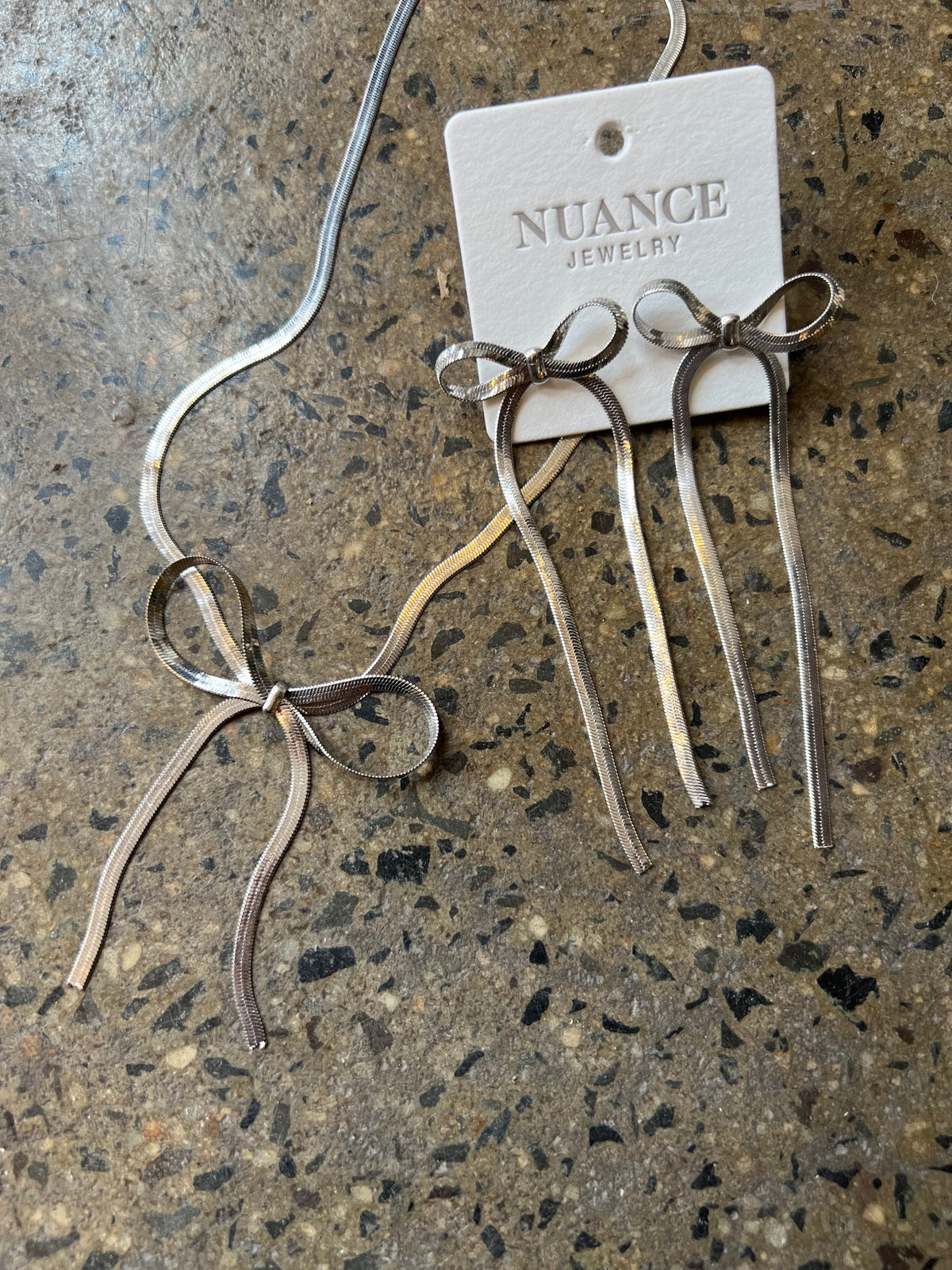 Nuance Silver Bow Jewelry Set
