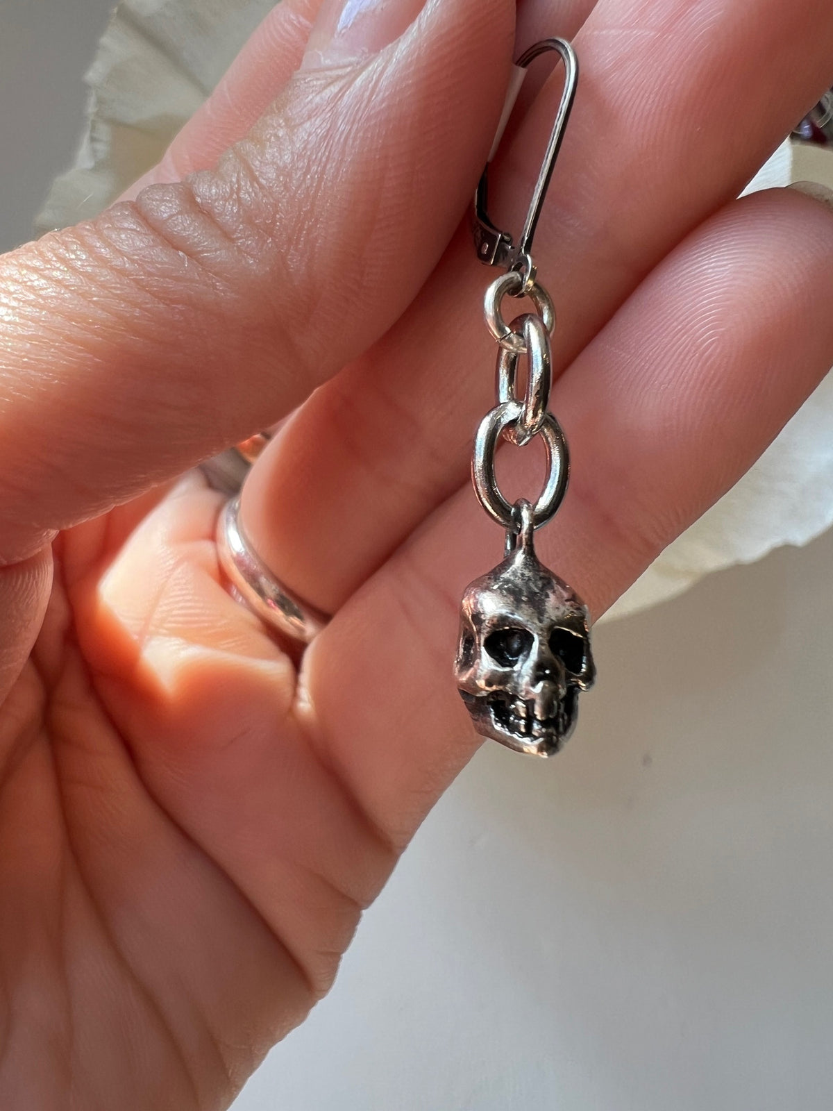 Hellhound Skull Shorty Earring