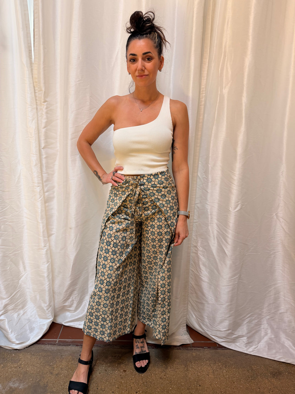 Green Tara Design X TOILE Wrap pants- Tile