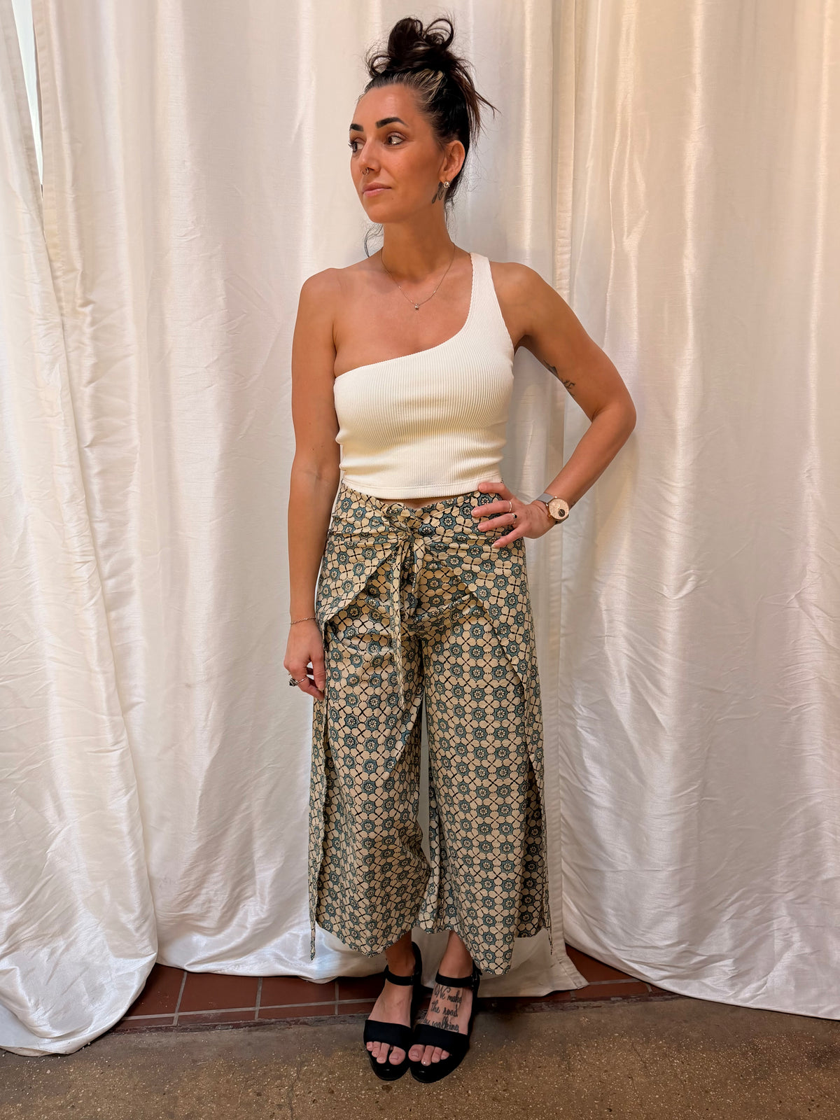 Green Tara Design X TOILE Wrap pants- Tile