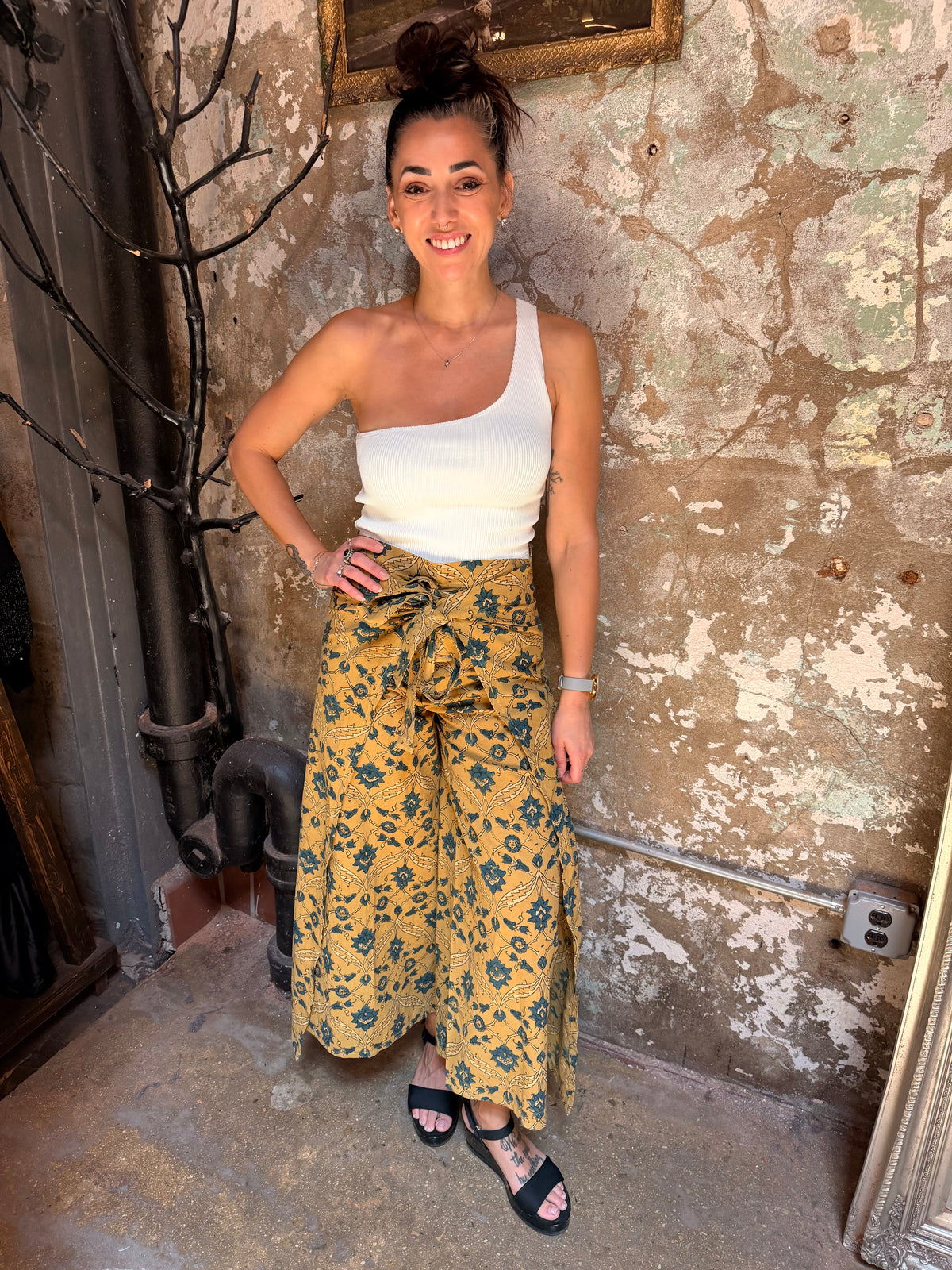 Green Tara Design X TOILE Wrap pants- Flora