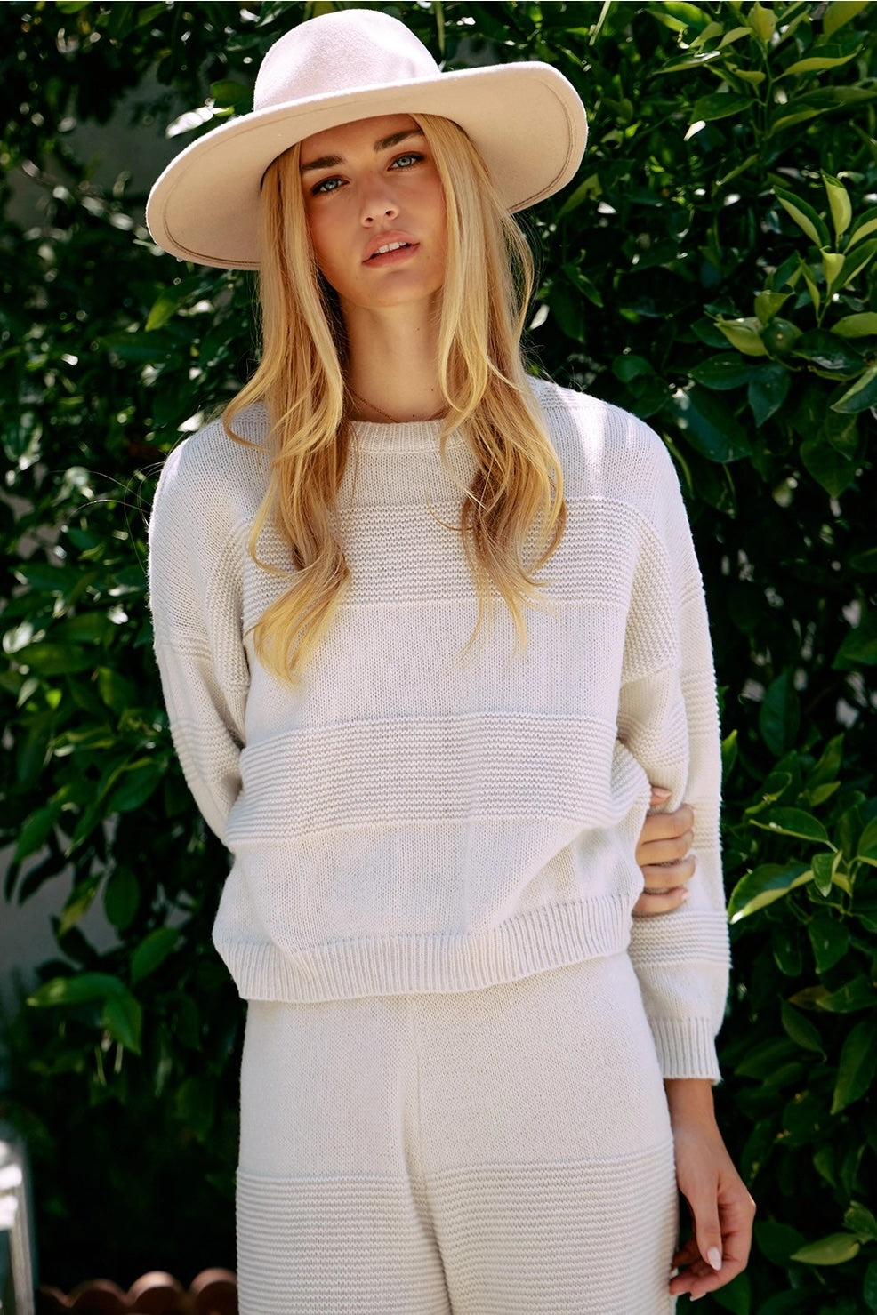 Endless Blu Cream Pullover Sweater