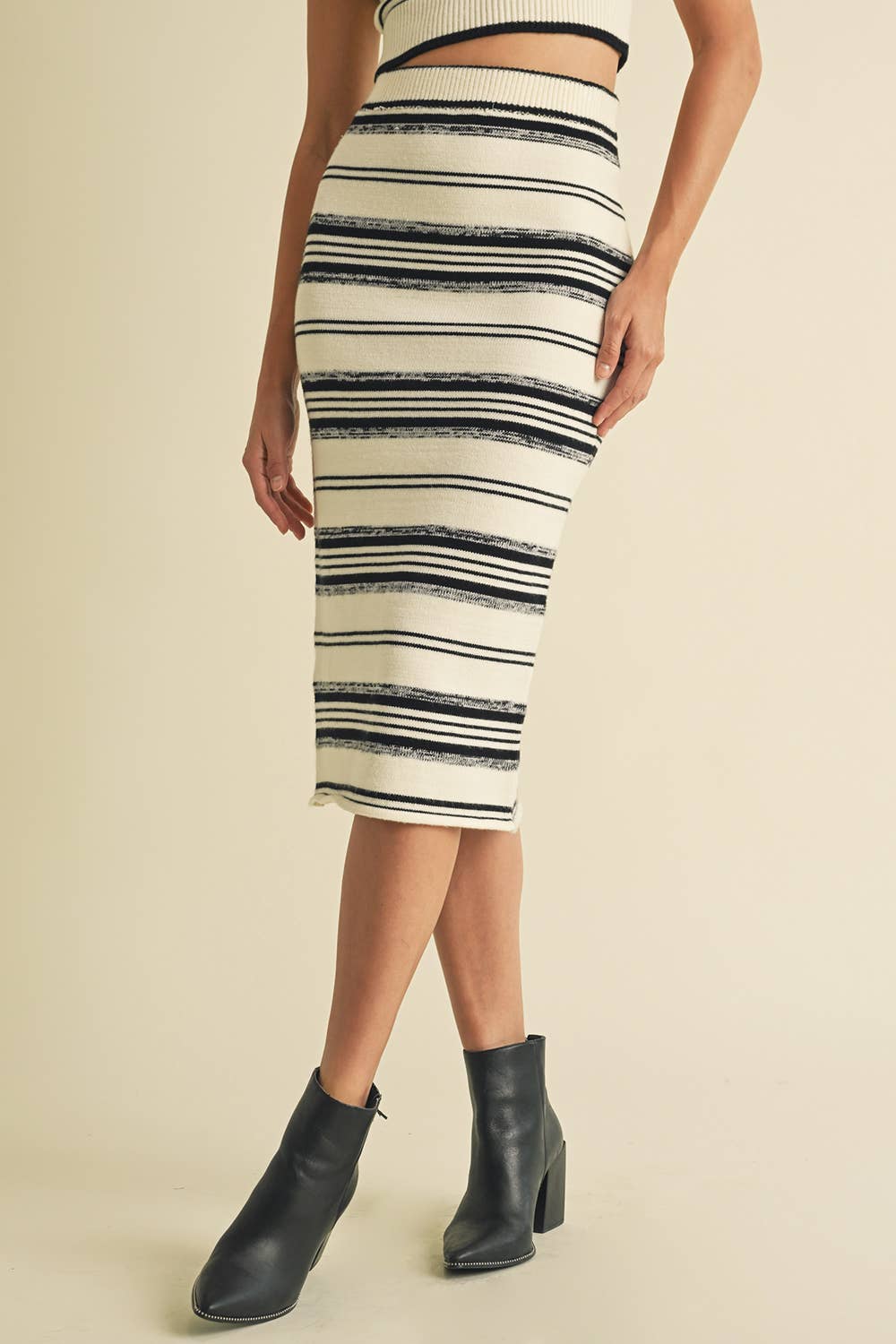 Endless Blu Stripe Pattern Sweater Knit Skirt