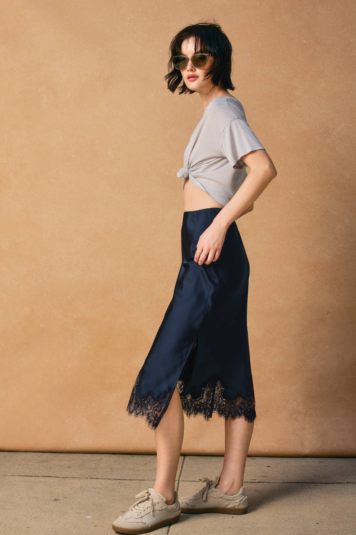 Dress Forum Lace Hem Pencil Skirt