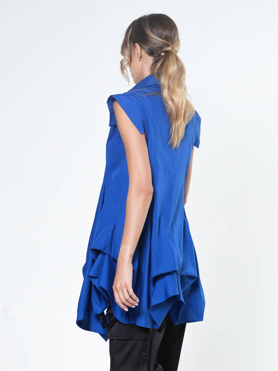 Metamorphoza Loose Sleeveless Shirt