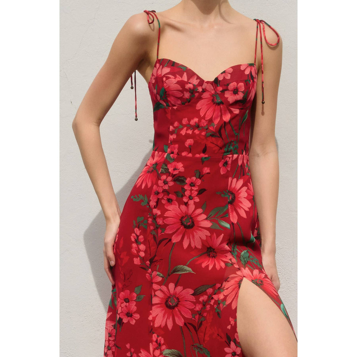 Dress Forum Sweetheart Tiered Midi Dress