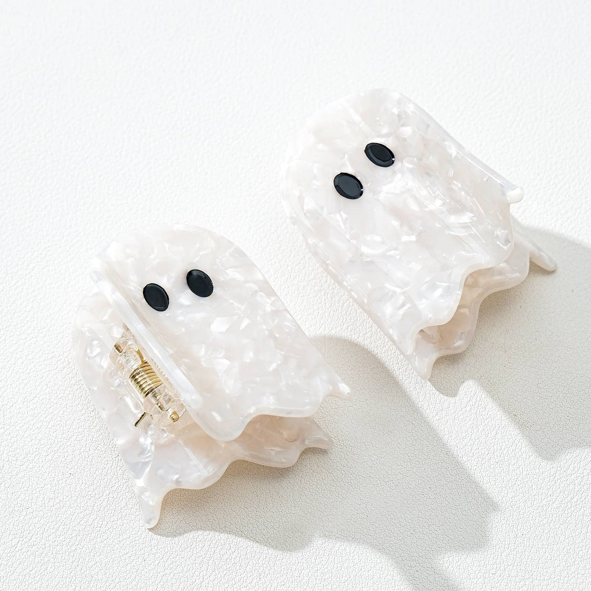 Pearl Ghost Clip