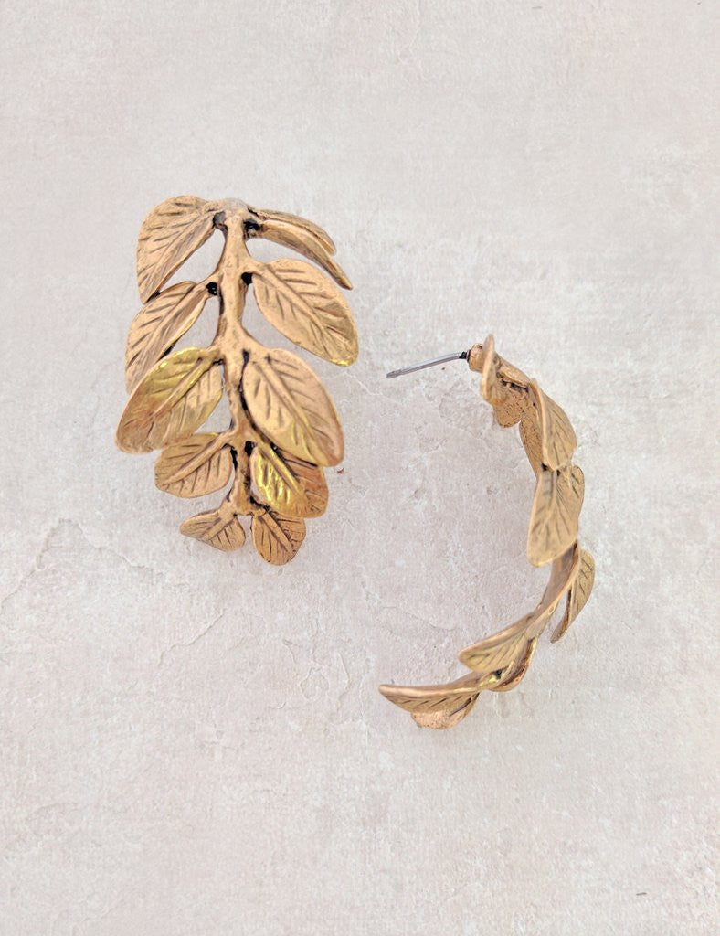 Nuance Falling Leaf Earrings Gold