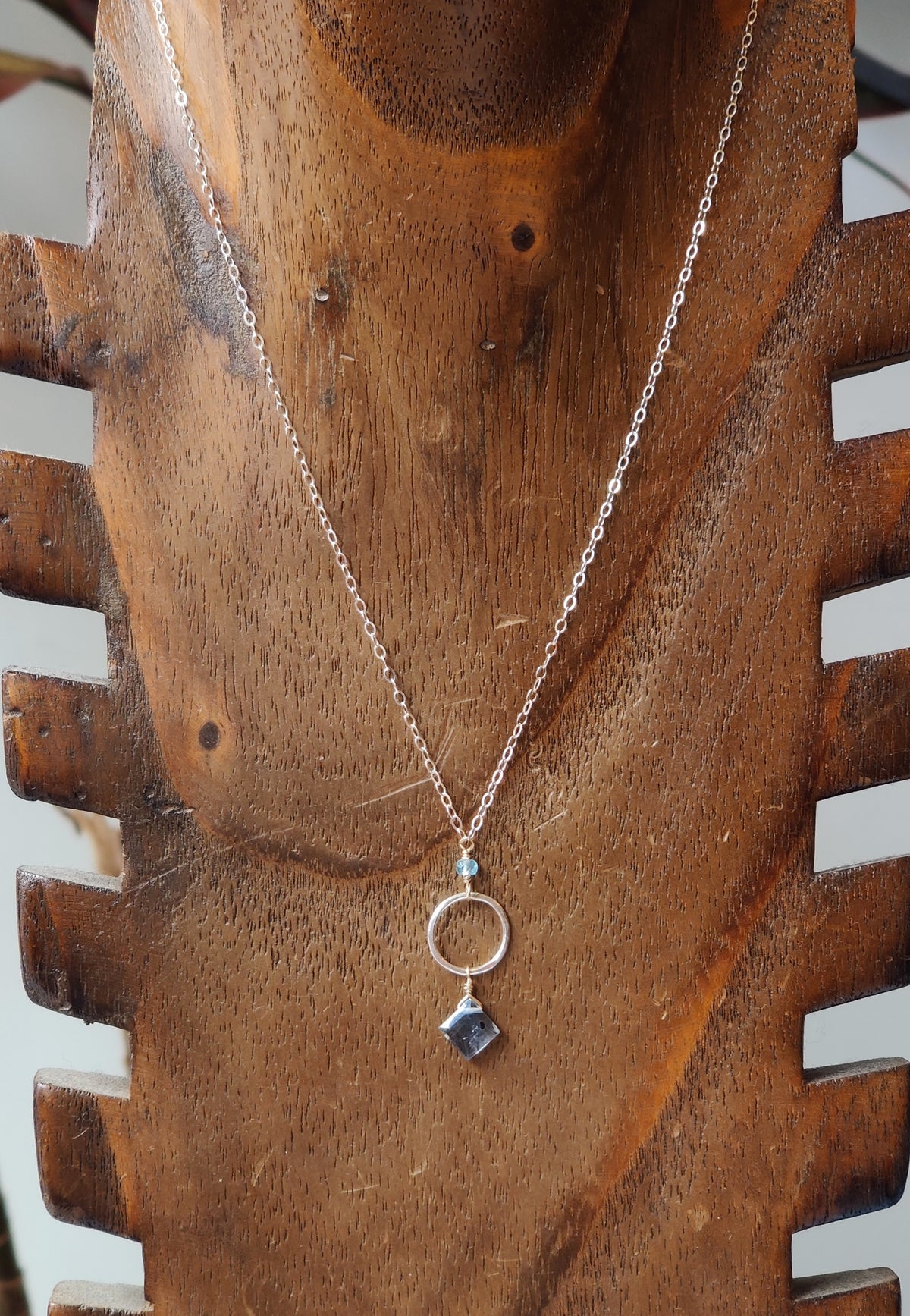 Vannucci Pendant Necklace in Silver with Kyanite Diamond